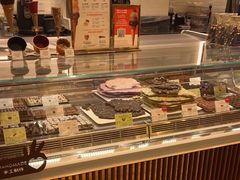 -VENCHI 闻绮(上海佛罗伦萨小镇店)