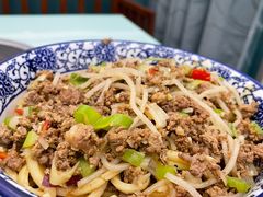 -伊源鼎盛餐饮服务有限公司