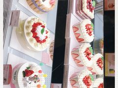 -罗森尼娜(德思勤店)