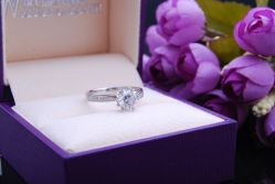 iamplum的钻钻-威德钻石-克拉钻大本营(南京东路店)