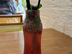-Mark&Mars Restaurant