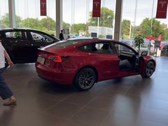 -TESLA 特斯拉(北京南四环中路特斯拉中心)