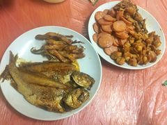 -蓝精灵饺子店