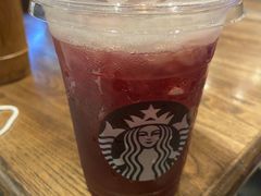 -星巴克臻选(深圳龙华红山天虹店)