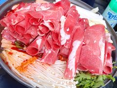 部队锅-MI WU FACTORY米屋美食工厂餐厅(绿地店)