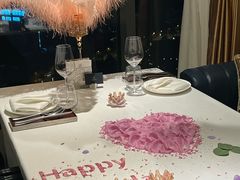 -艺奢书廊餐厅Luxury Art Cafe&Restaurant(阳光城环球金融中心店)