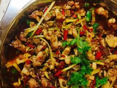 -兔行天下-鸿鹤鲜锅兔(中海国际店)