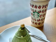 圣诞树抹茶奶酪流心蛋糕-星巴克臻选(南京艾尚天地店)