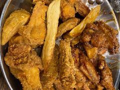 原味炸鸡和酱油鸡双拼-MI WU FACTORY米屋美食工厂餐厅(绿地店)