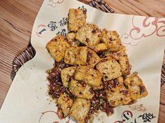 -泥糊破店川菜小酒馆·夜宵(徐家汇店)