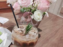 -ZING COFFEE 镜咖啡