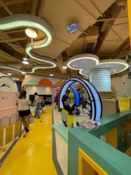 -多多淘儿童体验中心(重庆来福士店)