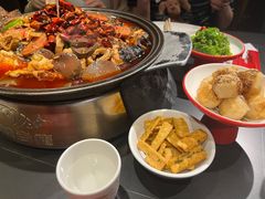 -辣尚瘾·烤鱼·新川菜(交大直营店)