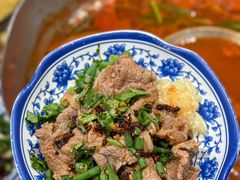 -王奋斗贵州酸汤牛肉火锅