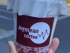 草莓牛乳-Joymean coffee.见面咖啡