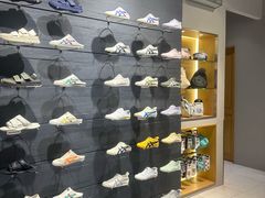 -Onitsuka Tiger(港汇恒隆广场店)