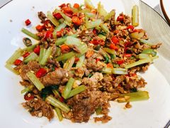 小炒黄牛肉-印湘·剁椒鱼头(马连洼北路店)