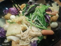 -万记麻辣烫国展总店