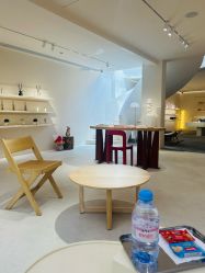-SALON DE VANHADA