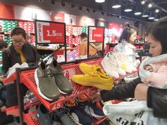 -PUMA品牌自营折扣店(武汉永旺梦乐城店)