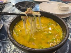 酸菜金汤牛肉过桥米线-桥香园过桥米线(古城北门店)