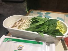 -南城十里潮汕鲜牛火锅·鲜虾生滚粥(融汇老商埠店)