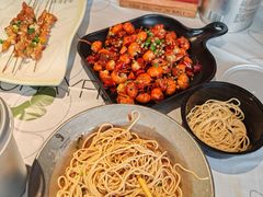 -巴厘龙虾·榜首油焖大虾(音乐学院·沿江酒馆店)