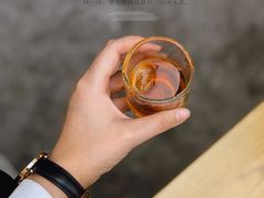 -彳亍咖啡·这里(水湾路店)