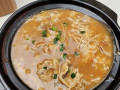 金菇煮肥牛-肥仔文澳门猪骨煲(南京西路店)