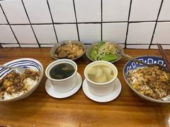 -红猪卤肉饭(大西洋美食城店)