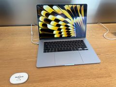 -Apple零售店(华贸购物中心店)