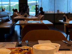 -深圳国际会展中心希尔顿酒店(前海华发冰雪世界店)