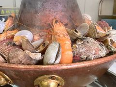 -一口猪海鲜浑锅·东北家常菜