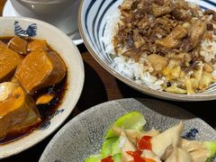 -红猪卤肉饭(大西洋美食城店)