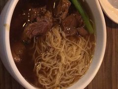 -新大咀港式茶餐厅(宝山万达店)