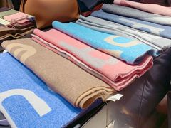 -Acne Studios(芮欧百货店)