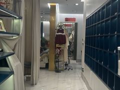-海马体照相馆(环贸iapm大师爱情店)