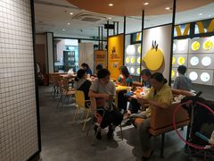 大堂-麦当劳(百联西郊购物中心店)