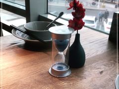 -蜜桃餐厅·伴山(湖滨商业街店)