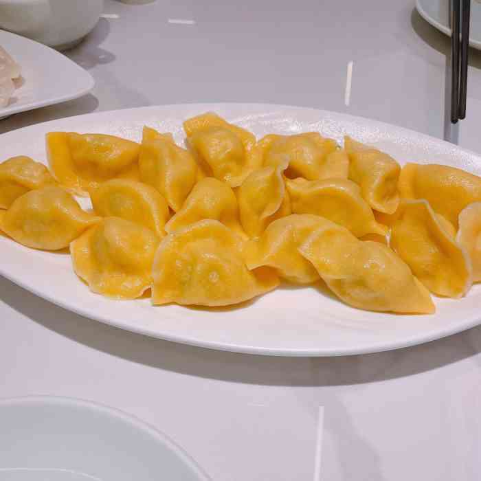 船歌鱼水饺(城阳店"环境挺好的,就是有点吵,晚上去需要等位.