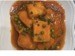 -梓檚中餐厅湖北菜小龙虾武昌鱼排骨藕汤(黄鹤楼店)