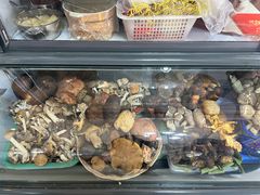 -野菌王•养生汤锅•野生菌火锅(大理漾濞路店)