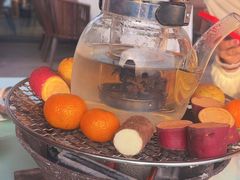 -思念果岭湖畔花房餐厅