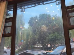 -鹊华居·地道鲁菜·海鲜·融合味(大明湖店)