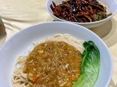 阿莉蟹黄鱼面-阿莉餐厅(枣阳路店)