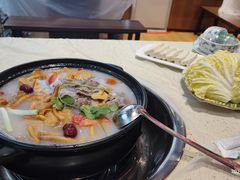 -九寨沟特色牦牛肉汤锅