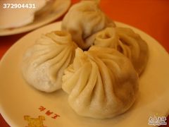 鲜肉小笼皮厚了点~&nbsp;-王興記(中山路店)
