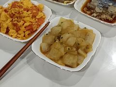 -爱的果实月嫂育婴师(世纪东方店)