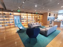 -蔚来中心(北京中关村店)