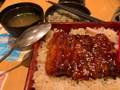 双层鳗鱼饭-沼津港渔市(宏伊国际广场店)